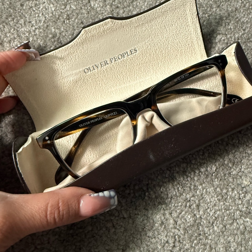 Oliver Peoples Tortoise Shell Glasses - Picture 10 of 13